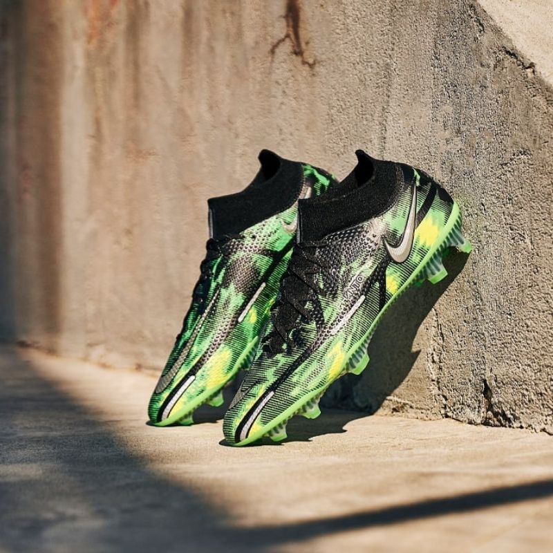 Giày bóng đá Nike Phantom GT II ‘Shockwave’